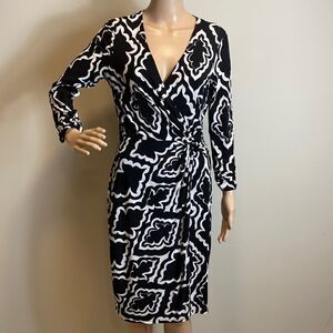 White House Black Market Damask black & white long sleeve dress size S